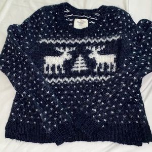 Abercrombie & Fitch navy cropped reindeer sweater size small